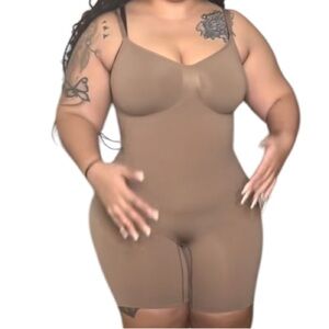 NEW Shaperx Beige Shapewear Bodysuit Sz 4X Women Unbelievable Slimness